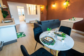 A 100 M DE LA VIELLE VILLE, PROCHE REMPARTS, cosy holiday